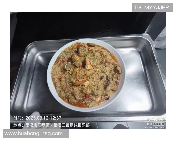 足球明星与中国菜的完美结合精彩瞬间分享